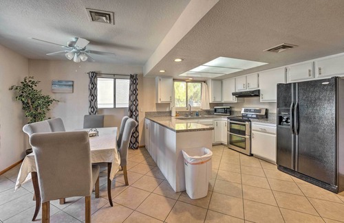 Lake Havasu City Cottage | 1 Mi to Lake Havasu: Home w/Pool