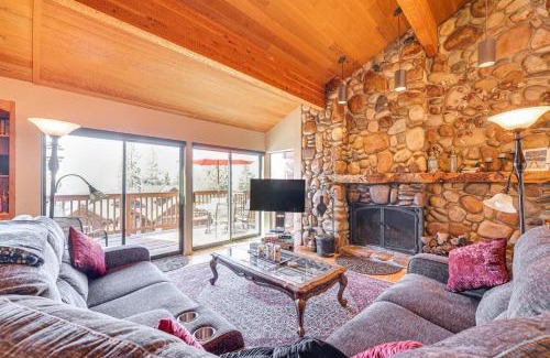 Lake Forest House | 1 Mi to Lake Tahoe Home with Hot Tub and Decks