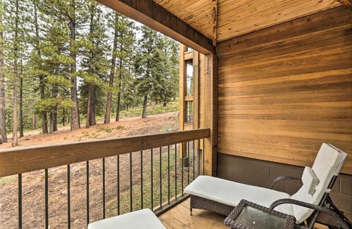 Truckee House | 1 Mi to Northstar California Truckee Townhome!