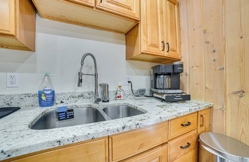 Harbor Springs Cabin | < 1 Mi to Nubs Nob Ski: Cabin w/Sauna & Deck!