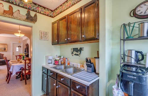 Downtown House | < 1 Mi to Old Town Lansing: Home w/Furnished Deck