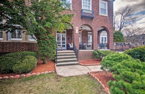 Reading Apartment | 1 Mi to Reading Pagoda: Cozy Apt w/Patio Access!