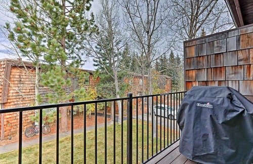 Tahoe Keys Condo | 1 Mi to Shore: Quiet South Lake Tahoe Condo
