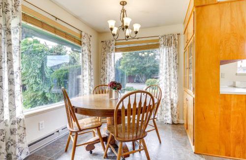 Carnation House | 1 Mi to Snoqualmie River Pet-Friendly Home!