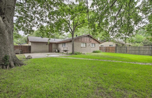 Richardson House | 1 Mi to University of Texas Home in Richardson!