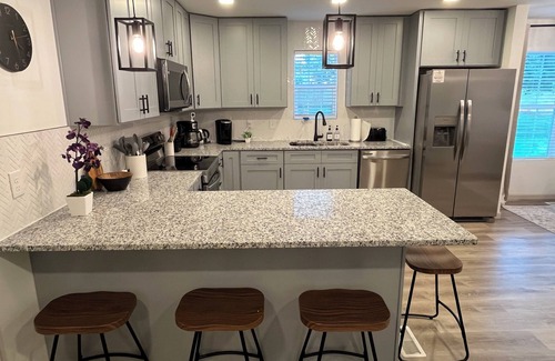 Monroe House | 1 mile to Main Street in Monroe - Newly Renovated - Pet Friendly - Fenced Yard