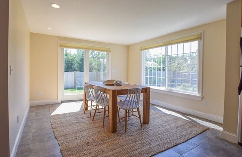 Orleans House | 1 min drive to Rock Harbor, 2 min to Town!
