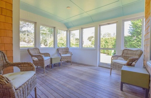 Orleans House | 1 min drive to Rock Harbor, 2 min to Town!