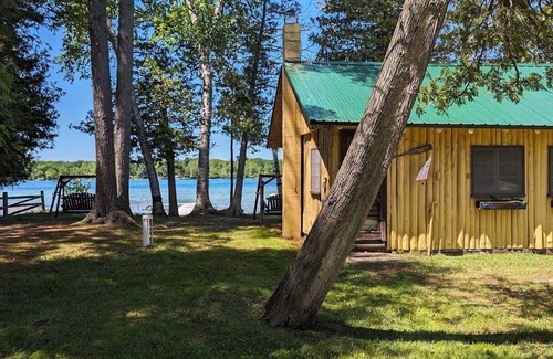 Kewadin House | 1 of 3 Beautiful Sunset Views direct Birch Lake, water toys, dog ok