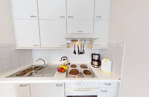 Neustadt in Holstein Apartment | 1-room vacation apartment for 2 people and dog with terrace and underground parking space