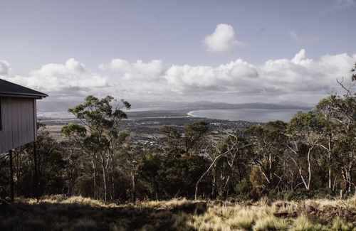 Mount Rumney House | 1 Seaviews Possum Mt Rumney Escapes