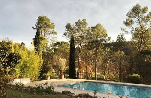 Lorgues Apartment | 1 Studio comfort - pool, pool house, exclusive to the woodland studio