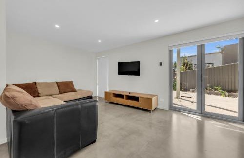 Tura Beach House | 1 The Point - Award winning home