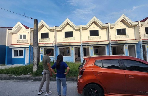 Mabalacat City House | 1 Whole House with Pool - Vrbo