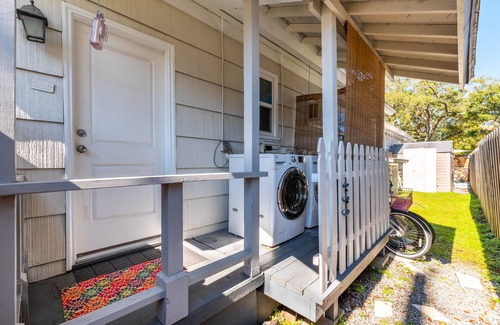 Southbank Apartment | 10/10 location, perfectly appointed and endless charming. You’ll fall in love!