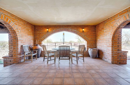 Florence House | 10-Acre Desert Oasis w/Expansive Patio in Tucson!