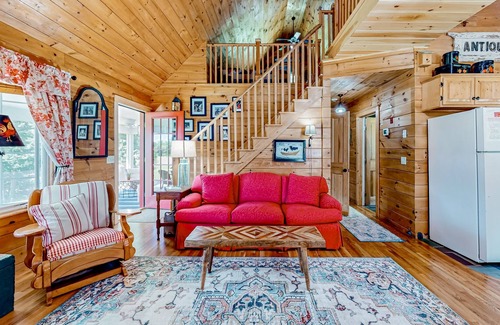 East Dover House | 10 acres of privacy with scenic views, custom art, game room & swimming pond