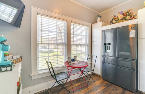 Vivian Cottage | 10 Mi to Caddo Lake: Charming Cottage in Vivian!