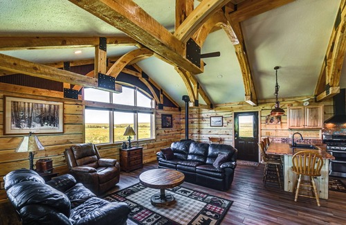 Roberts House | 10 Mi to Cooney State Park: Mtn-View Montana Haven
