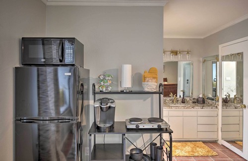 North Dallas Apartment | ~ 10 Mi to Downtown: Quiet Dallas Studio