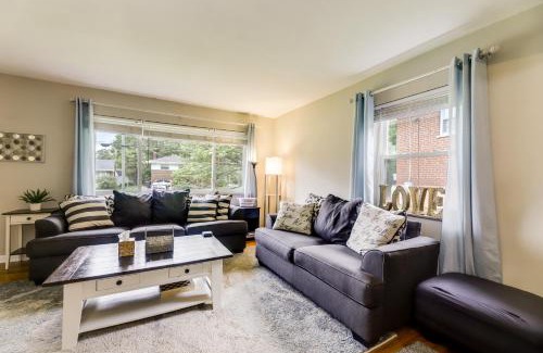 Finneytown House | 10 Mi to Dtwn Cincinnati Home with Patio and Yard!