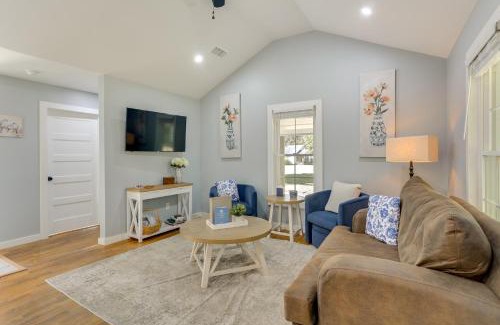 Iuka House | 10 Mi to Tennessee River Blue Willow-Themed Home