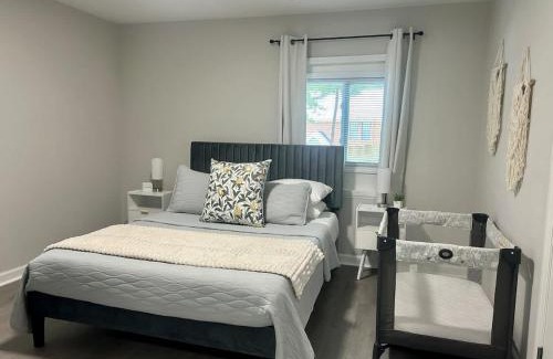 Southwest Raleigh House | 10 Min to Downtown - Desk - Fenced Yard - Wi-Fi