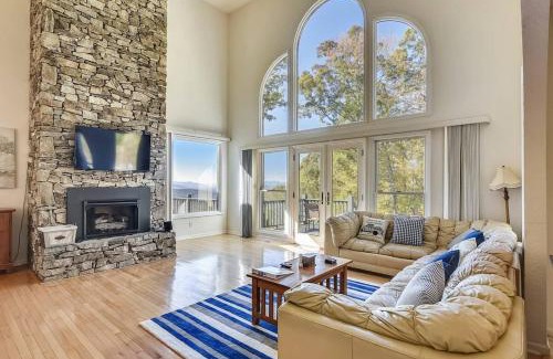 Skyland House | 10 Min To Dt, 16 Min To Biltmore, Apartment Incl