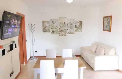 Salionze Apartment | 10 min to Gardaland free Wifi & Clima