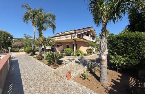 Ricadi Apartment | 10 min Walk from the Sea with Spectacular Views