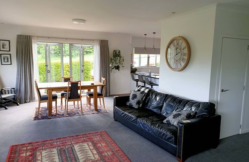 Cambridge House | 10 min walk to Cambridge town, large 4 bedroom home