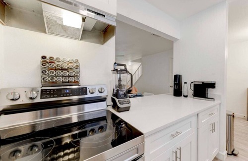 North Austin Civic Association Apartment | 10 mins to Domain two Bedroom