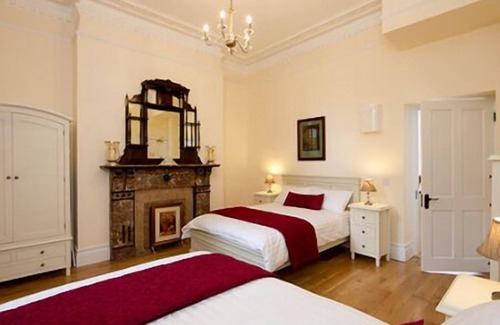 Dublin Apartment | 10 minute walk to Dublin Zoo and Phoenix Park