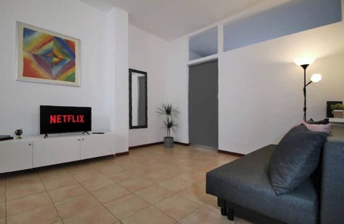 Millefonti Apartment | [10 minutes by subway] Palavela Suite