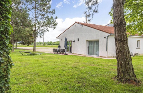 Athis House | 10 minutes from the prestigious Av de Champagne in EPERNAY, Maison à la Campagne.