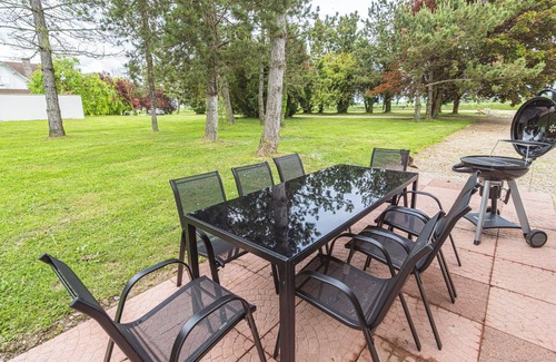 Athis House | 10 minutes from the prestigious Av de Champagne in EPERNAY, Maison à la Campagne.