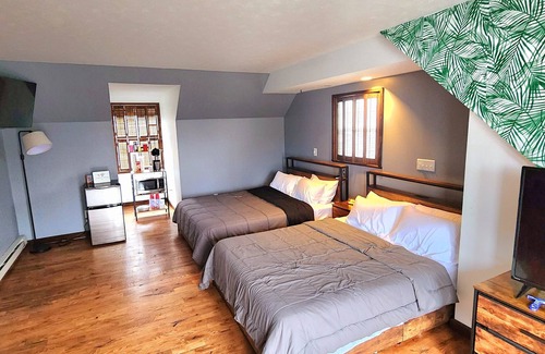 Wilmington House | 10 minutes from WEC 10 minutes from Roberts Centre