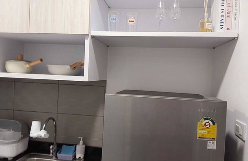 Phra Khanong Apartment | 10​ minutes to BTS sky train Punnawithin