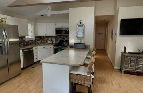 Ocean Pines House | 10 minutes to Ocean/beaches, stylish, inviting home on a quiet tree-lined street