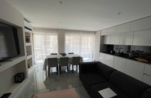 Riou - Petit Juas - Av de Grasse Apartment | 10 mm à Pied de la Croisette et des Plages ! Appartement 4p 75 m2