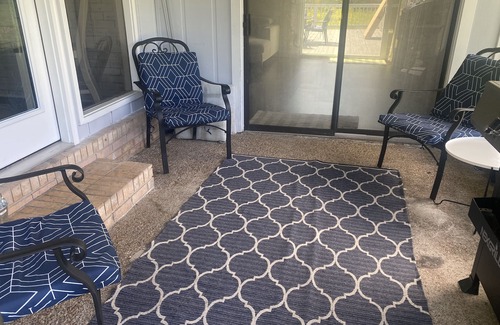 Lynn Haven House | 10% of a weeks stay pet friendly big backyard. Plenty of room for everyone!