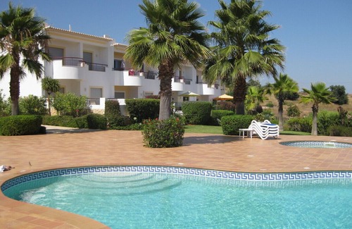 Albardeira Apartment | 10% OFF 22 AUG-2 SEPT 7 NIGHTS MIN STAY - SUNNY+SEA VIEW+POOL+ MARINA&TOWN+WI FI