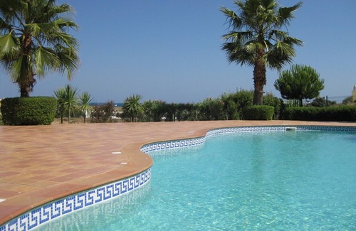 Albardeira Apartment | 10% OFF 22 AUG-2 SEPT 7 NIGHTS MIN STAY - SUNNY+SEA VIEW+POOL+ MARINA&TOWN+WI FI