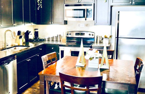Houston Apartment | 10% off on weekends in OCTOBER at ELUXE@RiverOaks