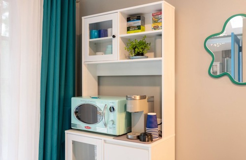 East Sandwich House | 10 Old County Way - Secluded Retreat: pet-friendly, recently renovated, tranquil