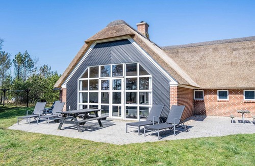 Houstrup House | 10 person holiday home in Nørre Nebel