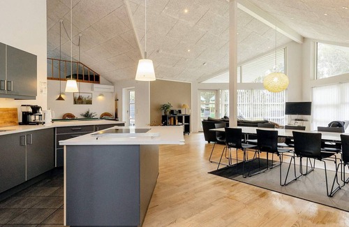 Marielyst House | 10 person holiday home in Væggerløse-By Traum