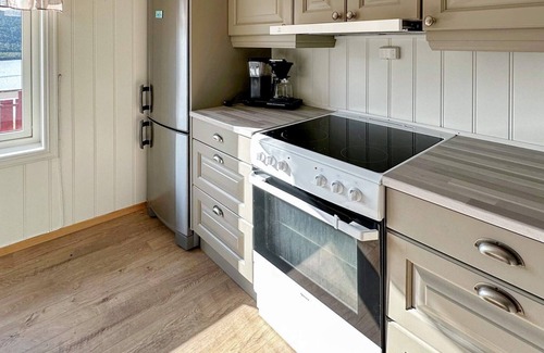 Snillfjord House | 10 person holiday home in Snillfjord-By Traum