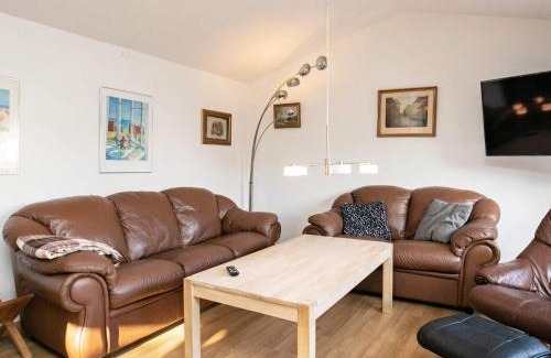 Aalbaek House | 10 person holiday home in Ålbæk