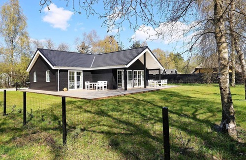 Hals House | 10 person holiday home in Hals